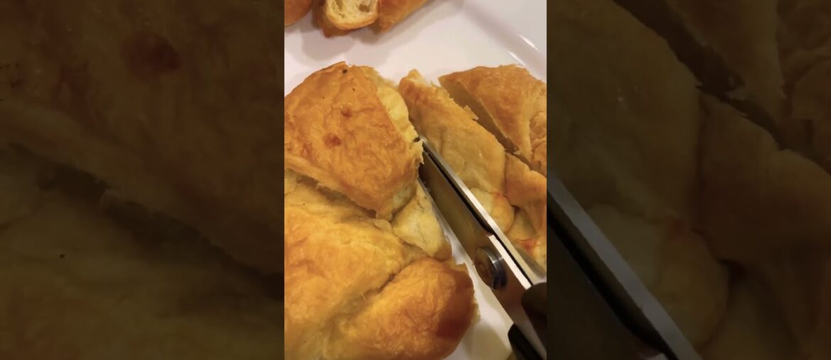 Easy Breakfast Recipe | French Toast | Croisannts | Happy New Year