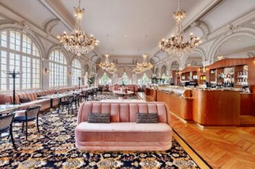 Les Lumieres Versailles Hotel France