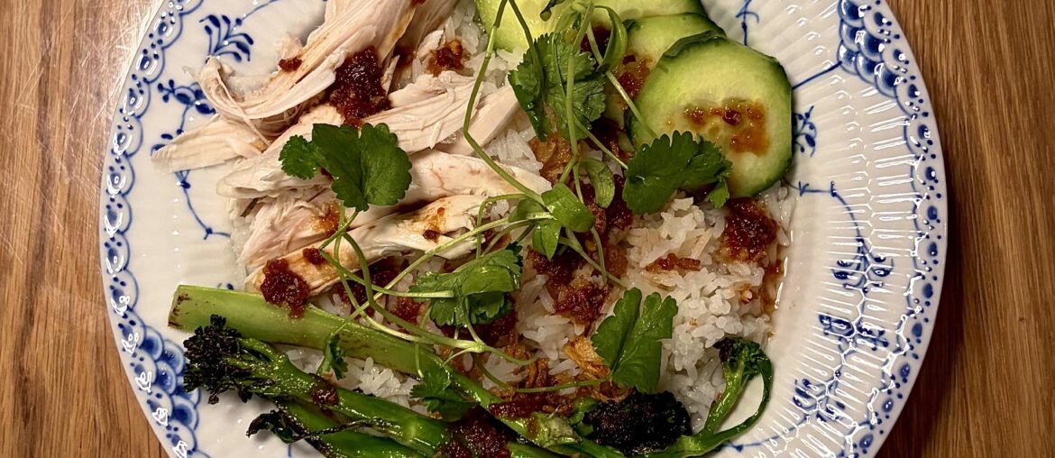 Chicken rice with cucumber and sautéed broccolini