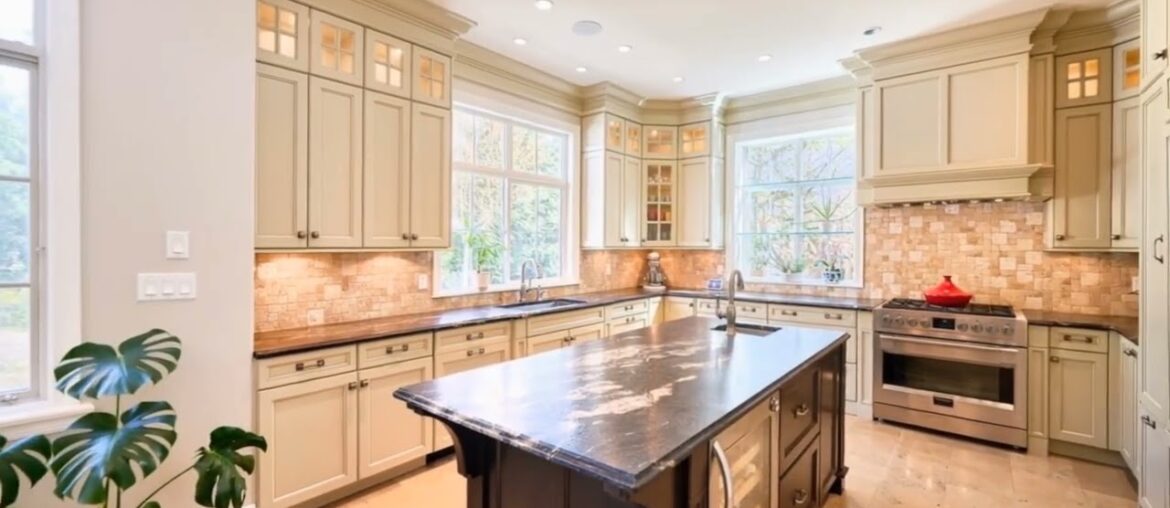 ✨1373 Glenbrook Coquitlam BC🏠✨