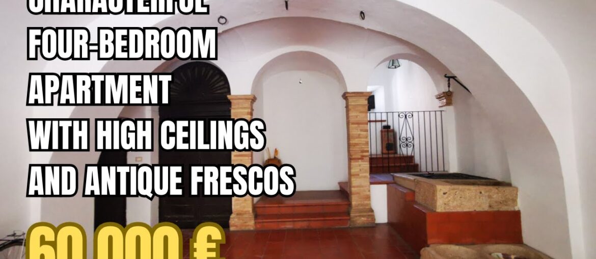 Magnificent characterful four-bedroom apartment with vaulted ceilings and frescos. Casalanguida Magnificent characterful four-bedroom apartment with vaulted ceilings and frescos. Casalanguida