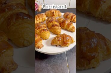 Flaky Butter Croissant 🥐 #youtubeshorts #croissant