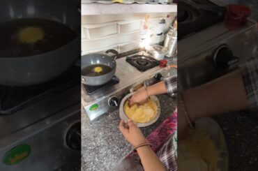 Dahi bade french fries aalu ke chips bnaye 😋#recipe #frenchfries #dahivada #shorts #ytshorts