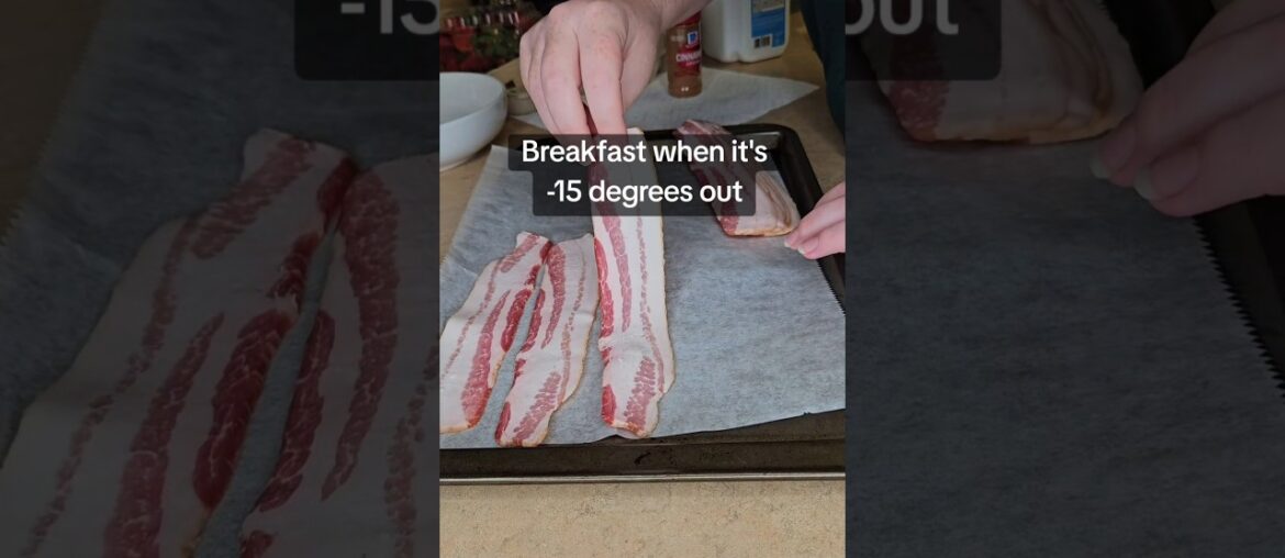 🥚🥓🥚 #breakfast #cozykitchen #holly #bacon #frenchtoast