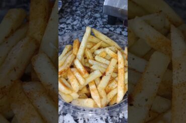 homemade peri peri french fries🍟😋 #shortvideo #food #recipe #easyrecipe #french #food#periperifries