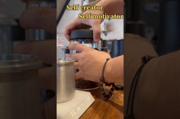 Self creator self motivator #coffeeart #espressoyourself #barista #coffee #v60 #v60coffee
