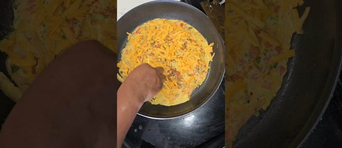 Cheesy French Fries Omlette #food #frenchfries #eggomelette #subscribe #fortnite #cheese #recipe