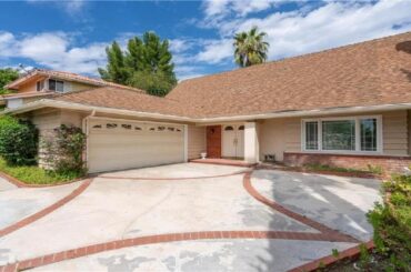 11300 Yolanda Avenue, Porter Ranch, CA Presented by Scott Himelstein Group.