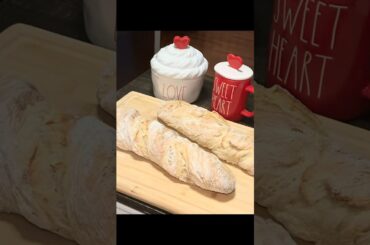 The beast French baguette recipe to win hearts over everywhere! Recipe in the comments! Follow me!