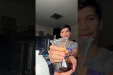 Life as a barista + licensed realtor! Work with me 💪 #realtorph #pourovercoffee #morninggrind