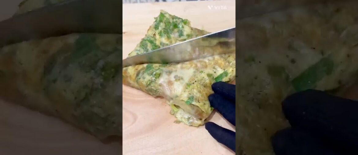 5-Min Quick Breakfast | Perfect cheese egg omelette #shorts #food #recipe #viral