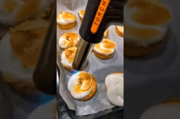 Kinder topped with cloud French meringue. 🍫☁️​