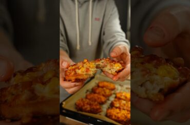 Cheesy Baked French Toast. Recipe ↓ #toast #easyrecipe #recipe #dinner #dinnerideas #food #sandwich