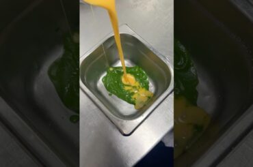 Spinach French omelette #French #Spinach #Omelette #Breakfast #Video #Shorts #MorningBreakfast