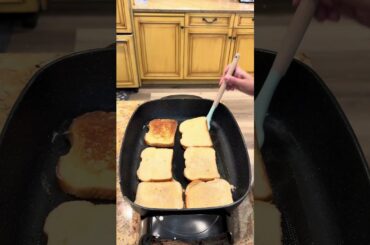 Do you think they serve French toast in jail? #shorts #fyp #breakfast #frenchtoast #bacon #egg #cook