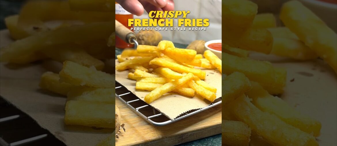 🍟😍 Cafe style crispy French fries recipe 😍 #frenchfries #fries #cafestyle #homemade #ytshorts