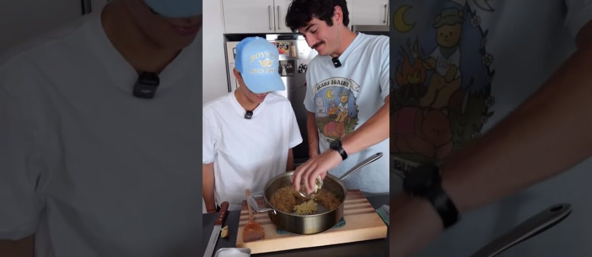 French onion soup 🫶🏼🧅🥣 #cooking #frenchonionsoup #dinner