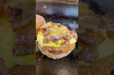 French toast + honey bun 😮‍💨  #food #foodshorts #viralfood