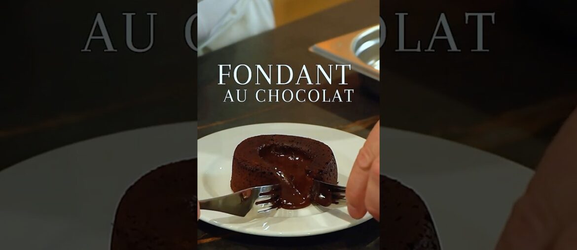 Cut Into This Chocolate Fondant… 😮🍫 Cut Into This Chocolate Fondant… 😮🍫