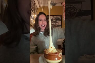 French onion soup is the superior winter dish you can’t disagree 👀🧅#frenchonionsoup #relatable