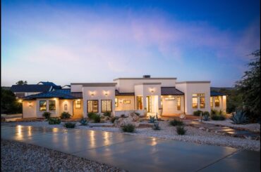 2-Acre Hill Country Estate | Vintage Oaks