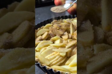 The French Hack That Turns Apples Into Art