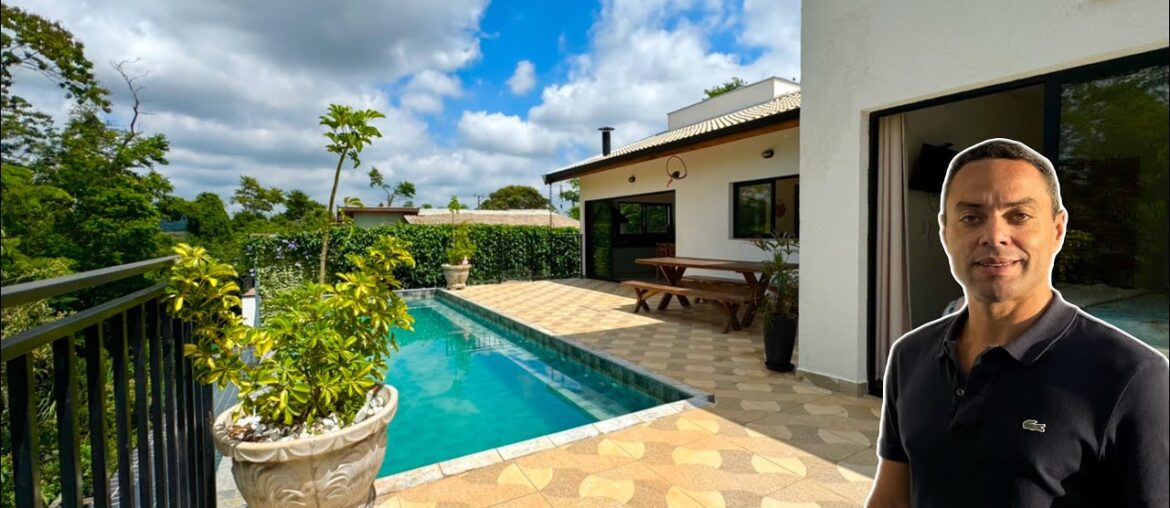 Casa de campo em condomínio com fundos pra mata e piscina aquecida Casa de campo em condomínio com fundos pra mata e piscina aquecida