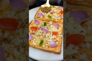 Bread Pizza #how to make pizza from Bread #homemade pizza #cheesepizza #trending #shorts