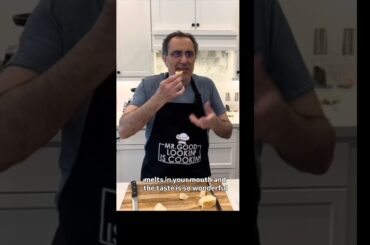 Tasty Fluffy Melts in your Mouth French Bread #french #bread #easy #tasty #fluffy #Samer #vegan