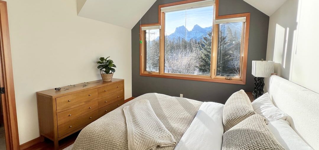 Help me decorate my new bedroom