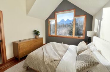 Help me decorate my new bedroom