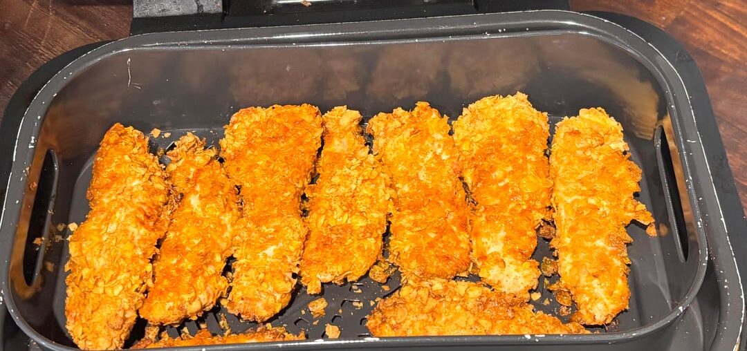 KFC inspired chicken, Avo, lettuce, soft bun & homemade chilli mayonnaise