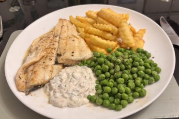 Plaice fillet fried in butter with homemade tartare sauce, chips n peas