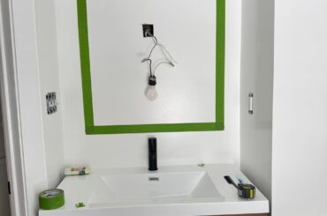 Bathroom mirror dimensions