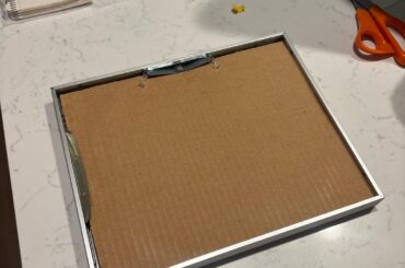 How to hang this frame?