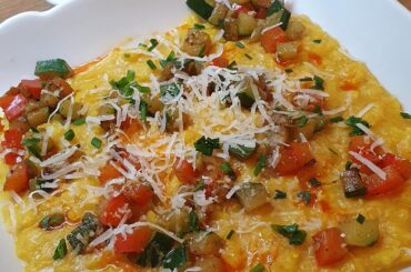 an anti-inflammatory yellow tomato soup