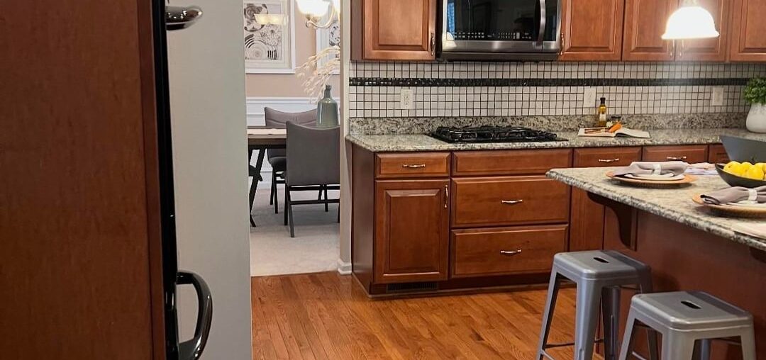 Suggestions for backsplash with busy countertops. Suggestions for backsplash with busy countertops.