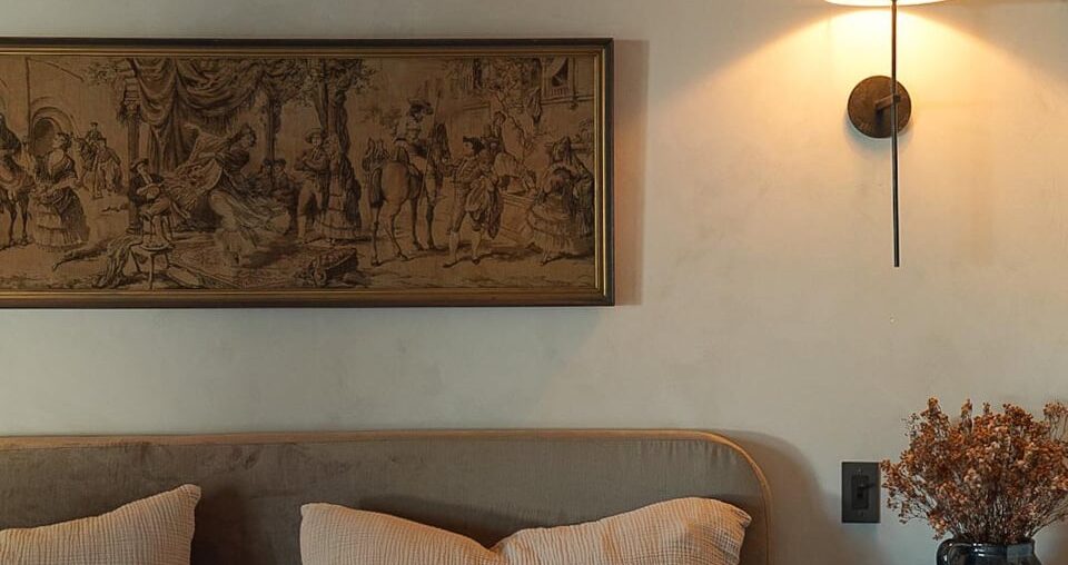 Organic desert bedroom