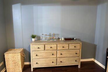 Huge wall space in bedroom