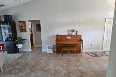 Negative space nightmare - Help!