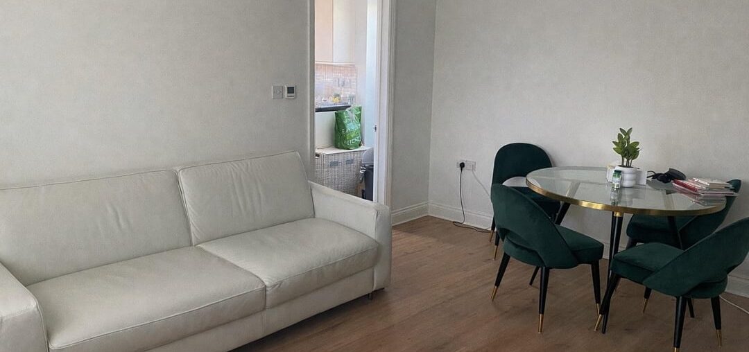 Small living room (3×4 m): living + dining + kids zone — need ideas