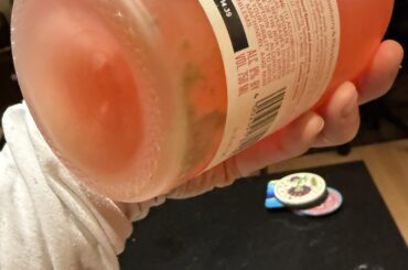 Whats in this bottle of rossini?