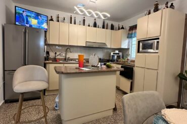 1995vs2025 both beautiful!!