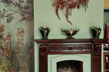 Vases or candleholders or mantlepiece?