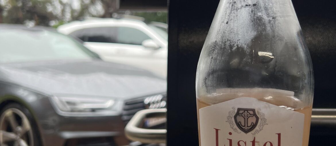 Ribs and French rosé