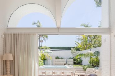 Airy open plan extension opening up to the pool garden, Waverley, Sydney, New South Wales, Australia [1203x1800]