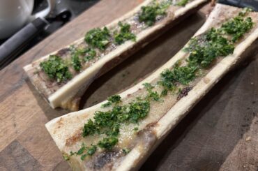 Bone marrow with gremolata