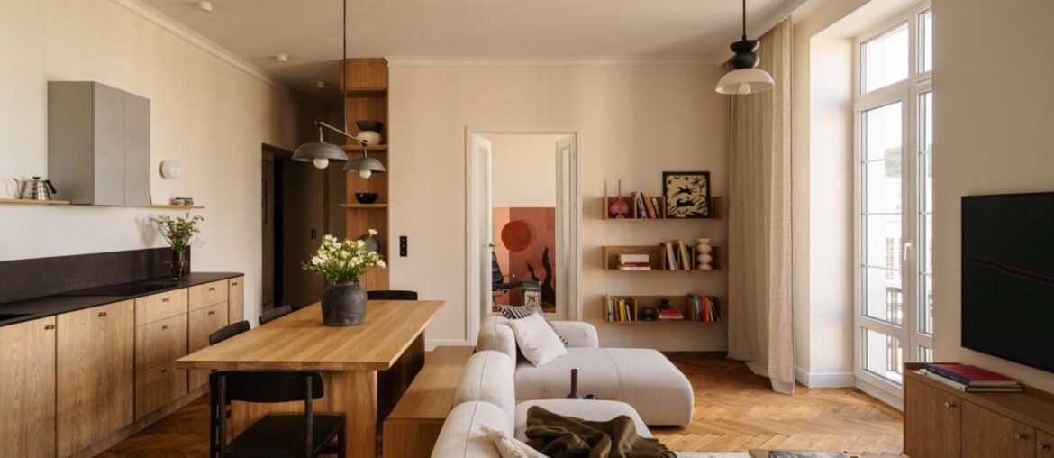 Apartment in a prewar tenement house in Gdynia, Poland. [1536x1024]