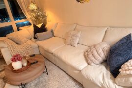 Help! I can’t decide if my pillow colour scheme looks off?