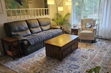 What curtain colour?